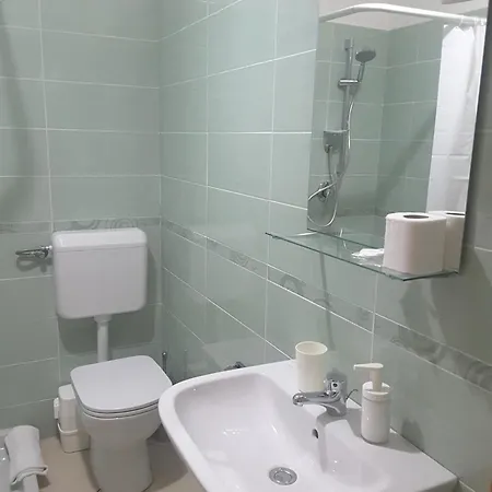 Iriss Nocleg ze śniadaniem