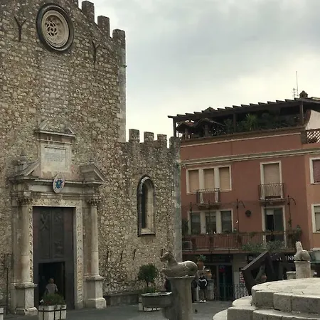 Iriss Nocleg ze śniadaniem